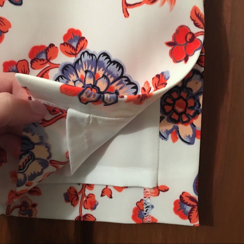 Ann Taylor Factory • Floral Long Pencil Skirt - Picture 5 of 7